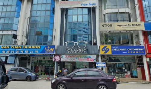 1202-Classic-Eyewear-Shop-2