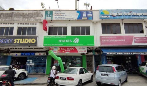 1214-Maxis-Centre-Shop-1